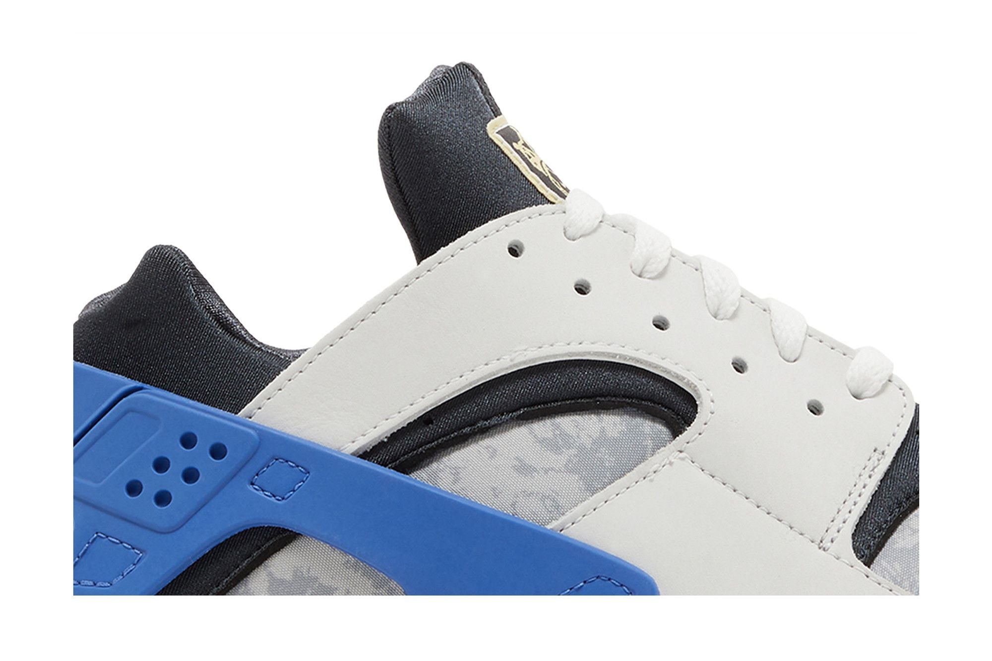 Nike Air Huarache - Social FC ()
