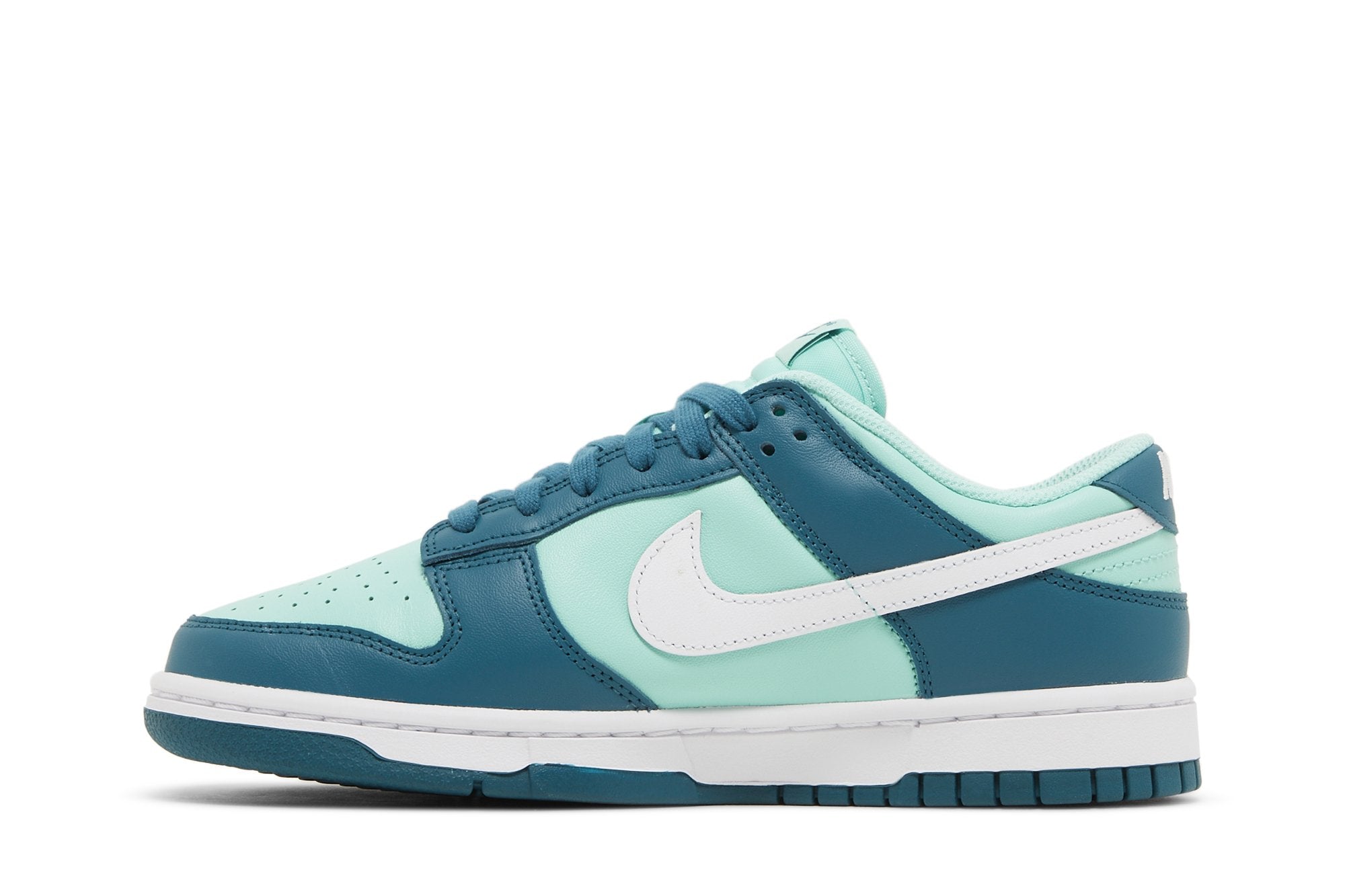 Women's Nike Dunk Low - Geode Teal ()