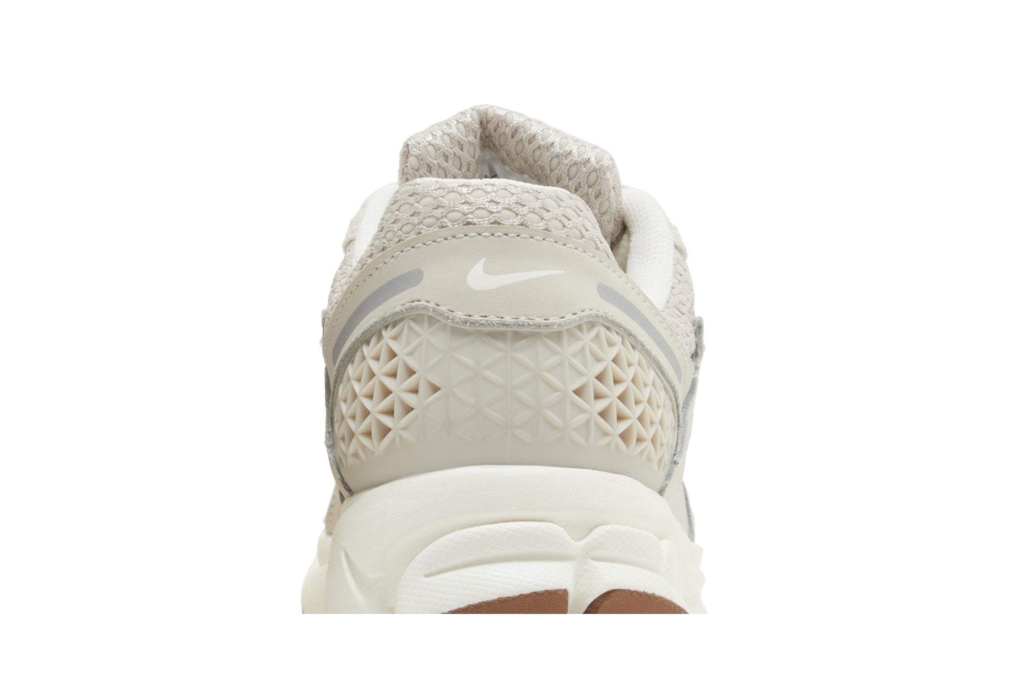 Women's Nike Air Zoom Vomero 5 - Light Orewood Brown ()