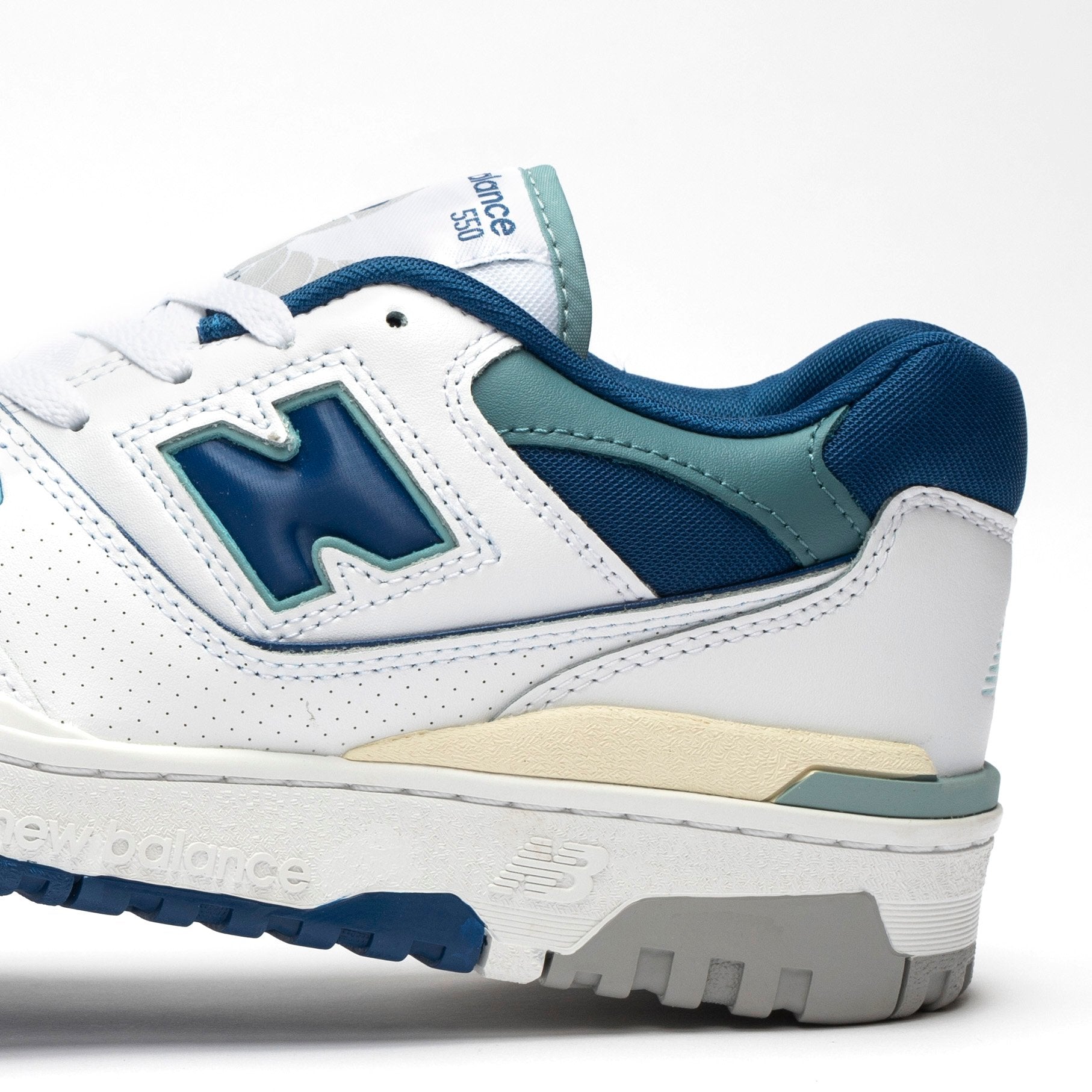 New Balance 550 - White Blue Groove BB550NCC – Sneaker Space