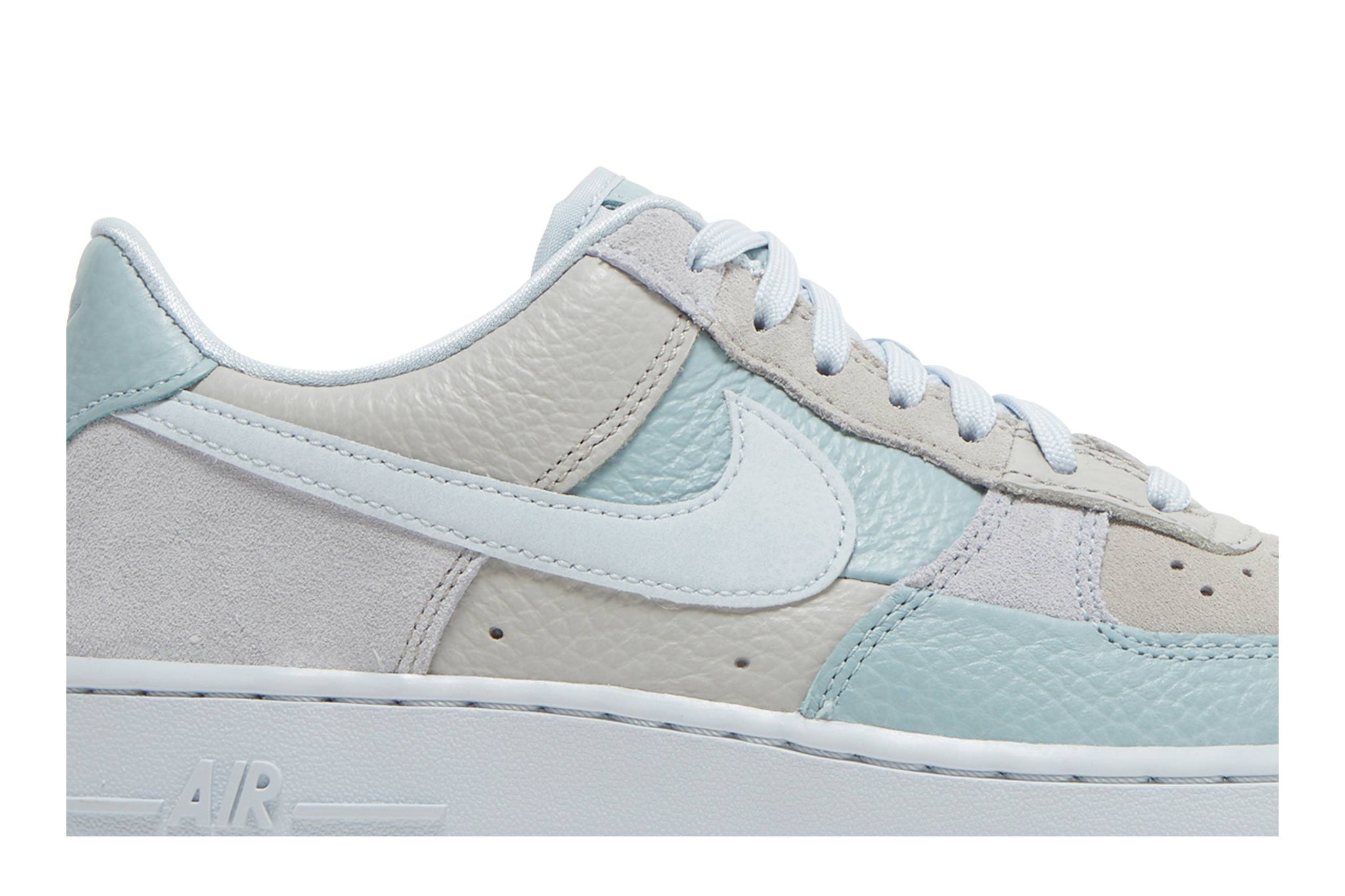 Women's Nike Air Force 1 Low - NH1 x Be Kind ()